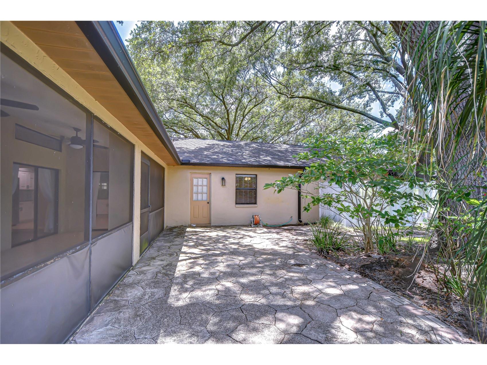 512 Pinewalk Drive Brandon FL 33510 TB8401133 image3