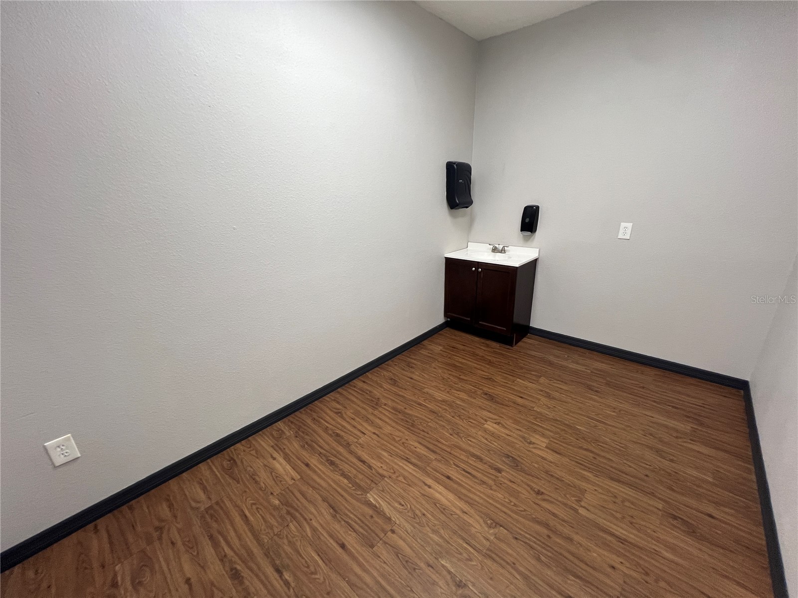 512 S Dale Mabry Highway Tampa FL 33609 TB8480563 image20