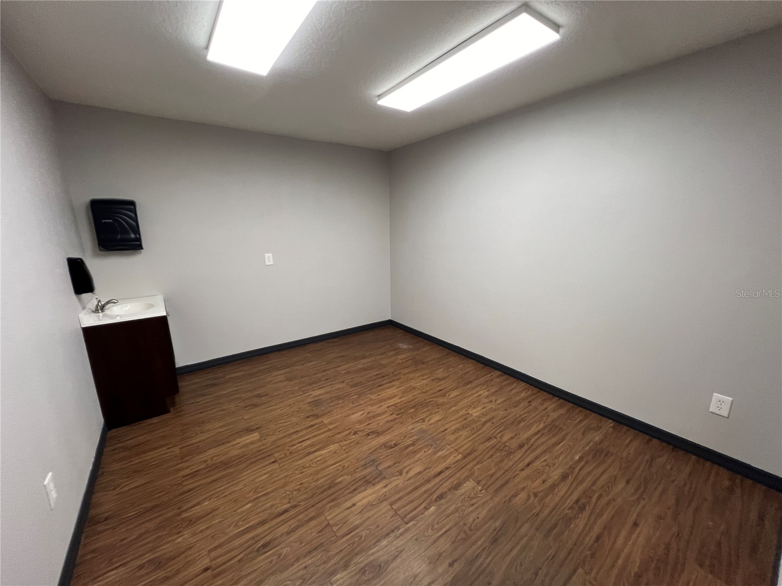 512 S Dale Mabry Highway Tampa FL 33609 TB8480563 image21