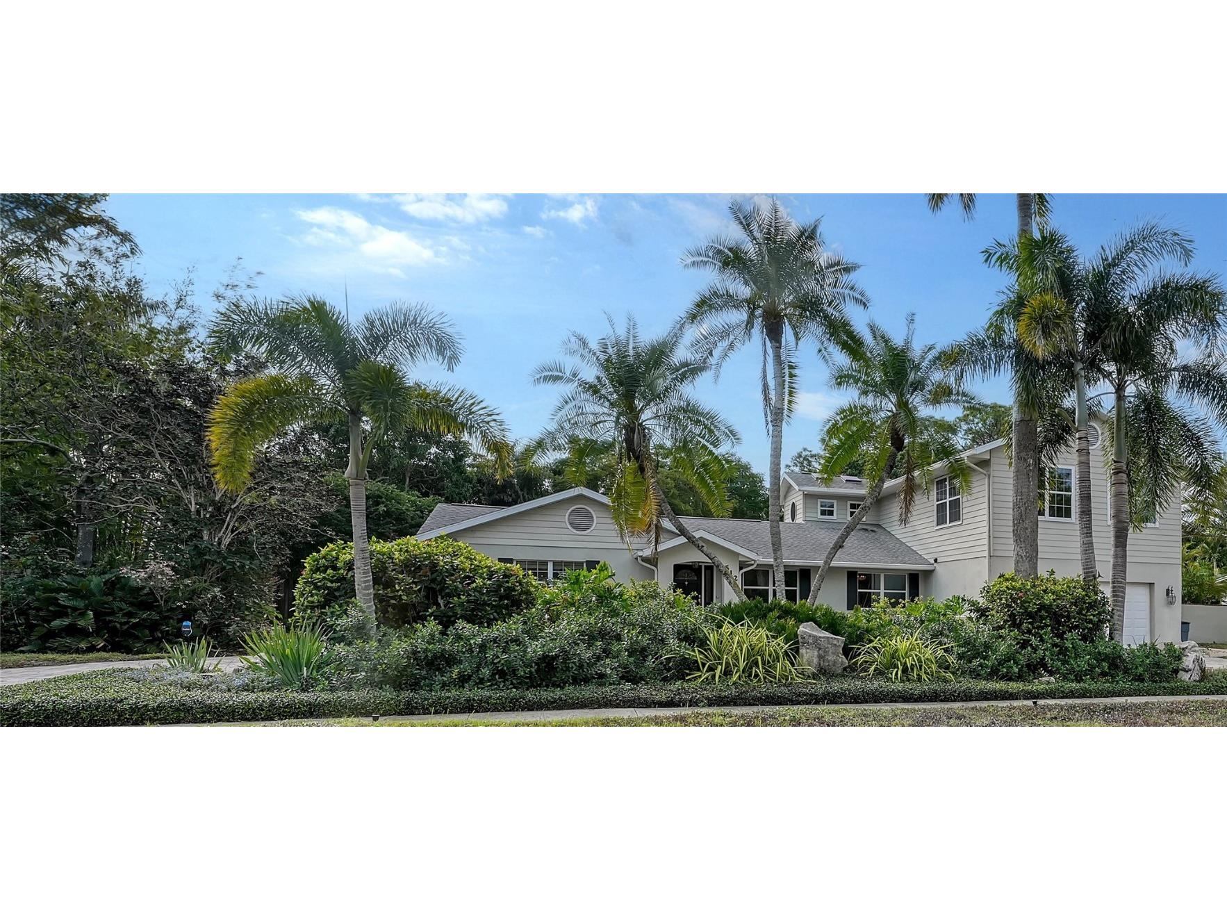 512 Sapphire Drive Sarasota FL 34234 A4593267 image1