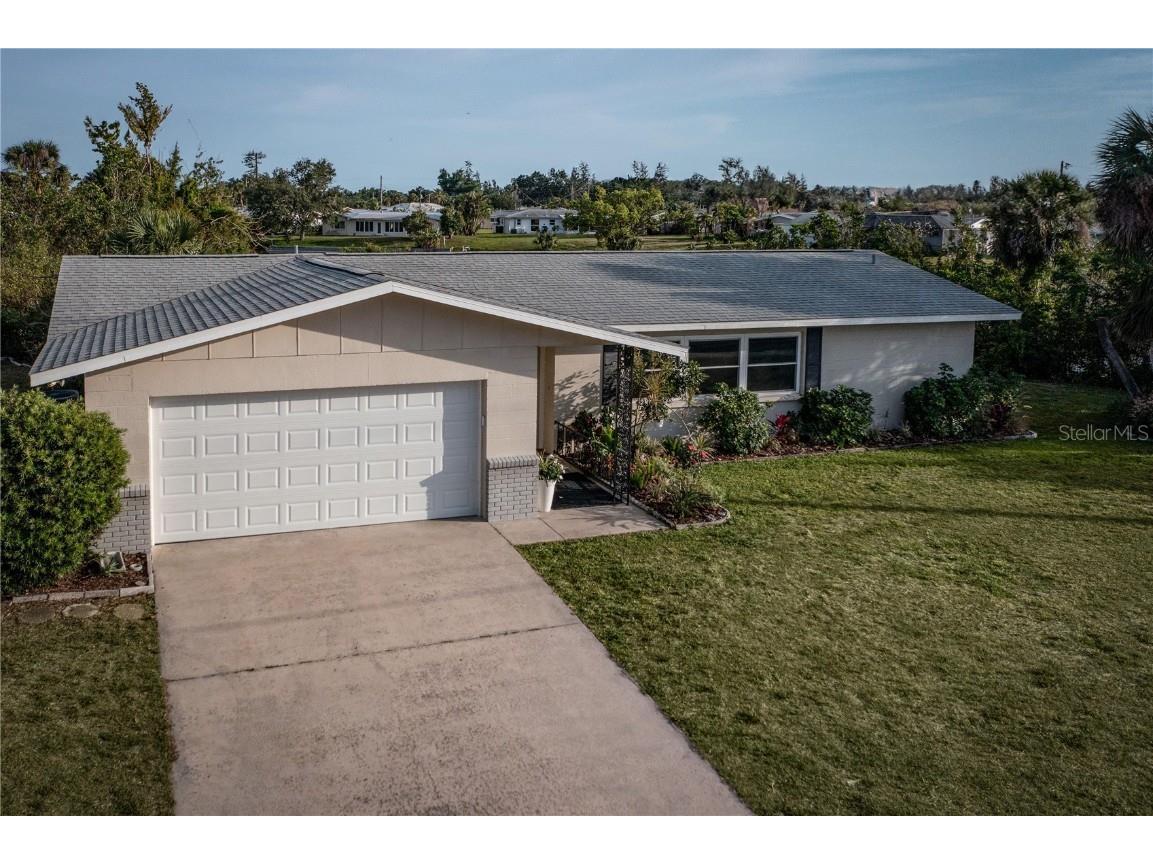 512 Shamrock Blvd Venice FL 34293 A4677386 image1