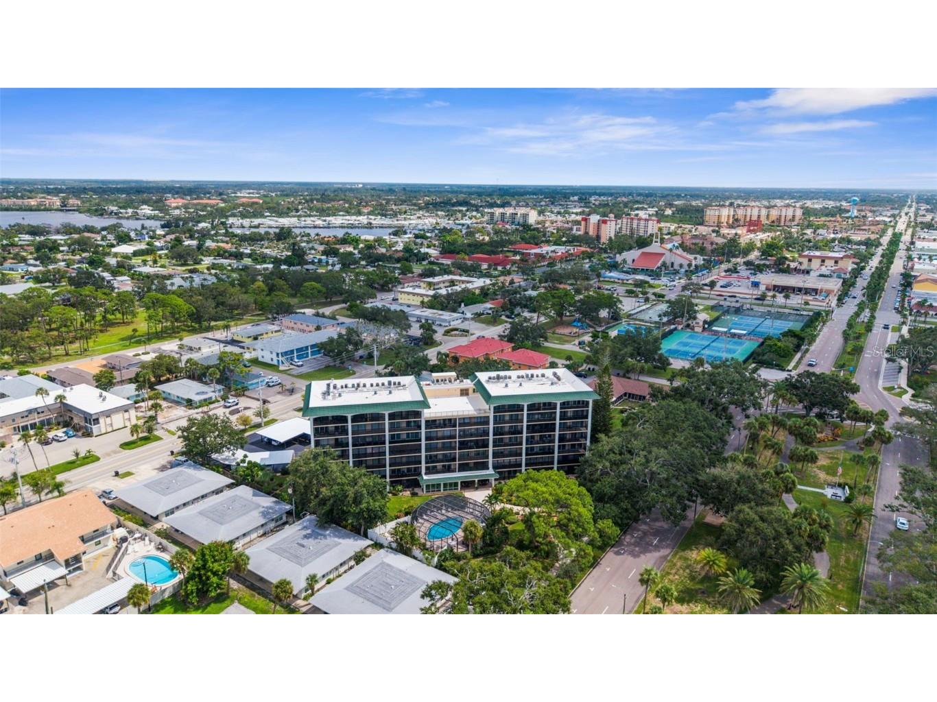 512 W Venice Avenue #102 Venice FL 34285 N6140481 image1