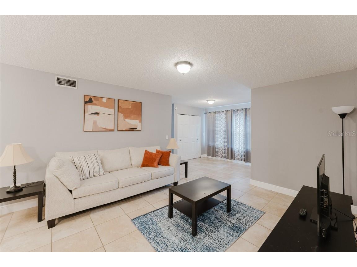 5120 Conroy Rd #18 Orlando FL 32811 O6357984 image3