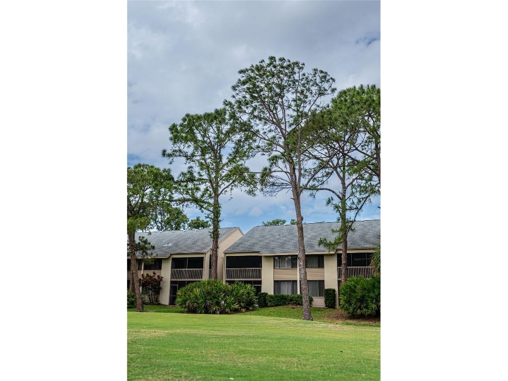 5120 Harpers Croft #5 Sarasota FL 34235 A4567344 image1