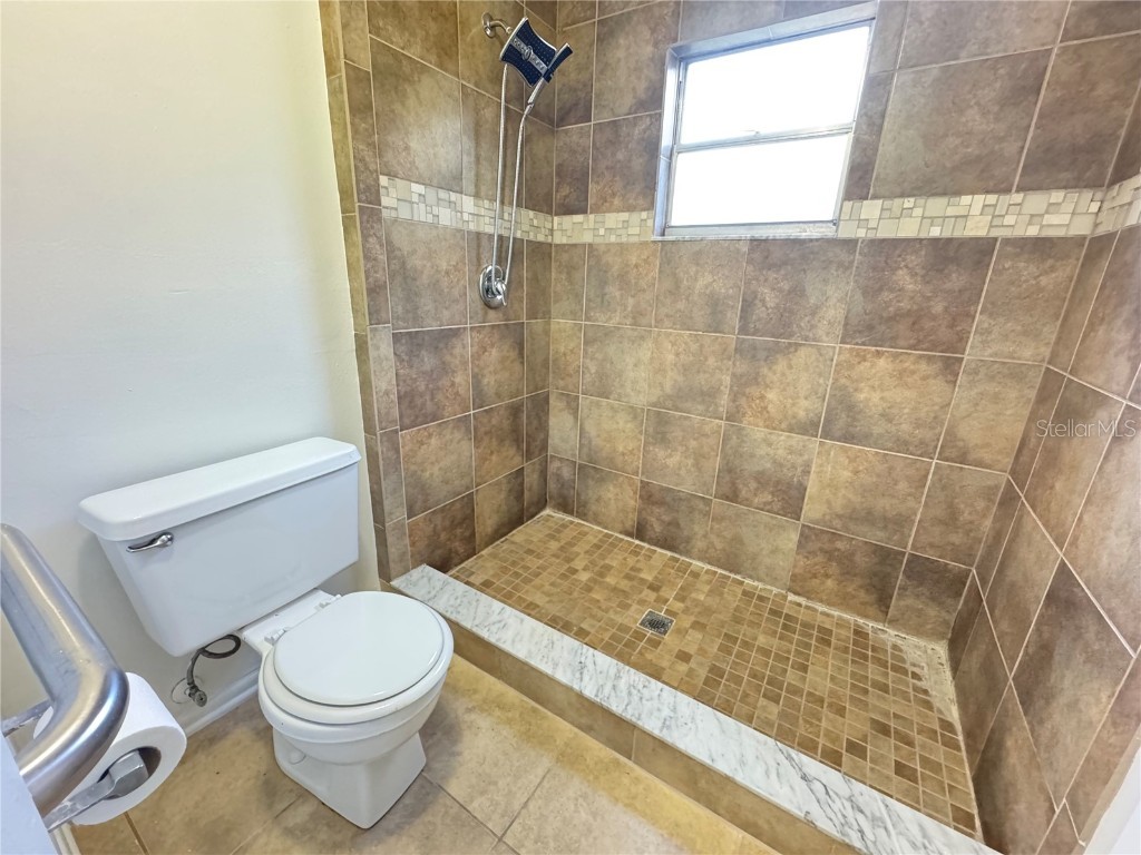 5120 Lazy Lake Cir Orlando FL 32821 O6297914 image26