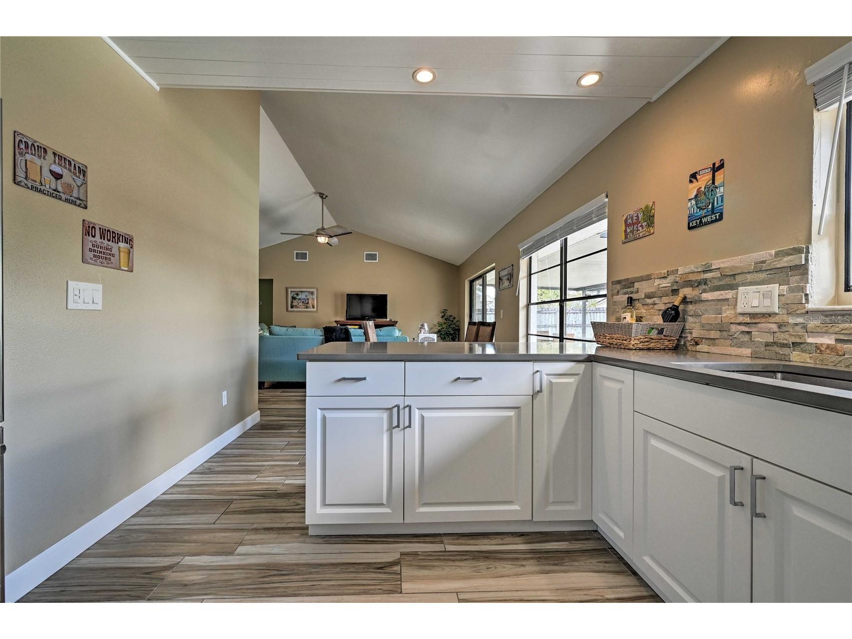 5120 Nashville Drive Tampa FL 33624 TB8511092 image17