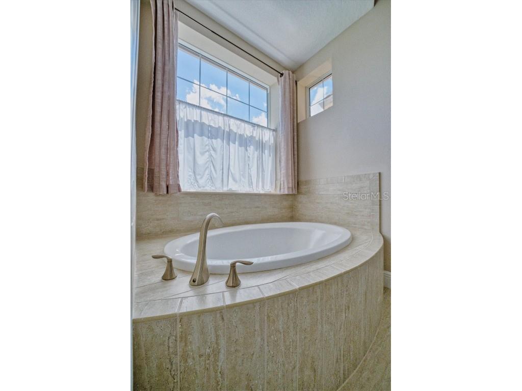 5120 Tidewater Preserve Boulevard Bradenton FL 34208 A4624959 image36