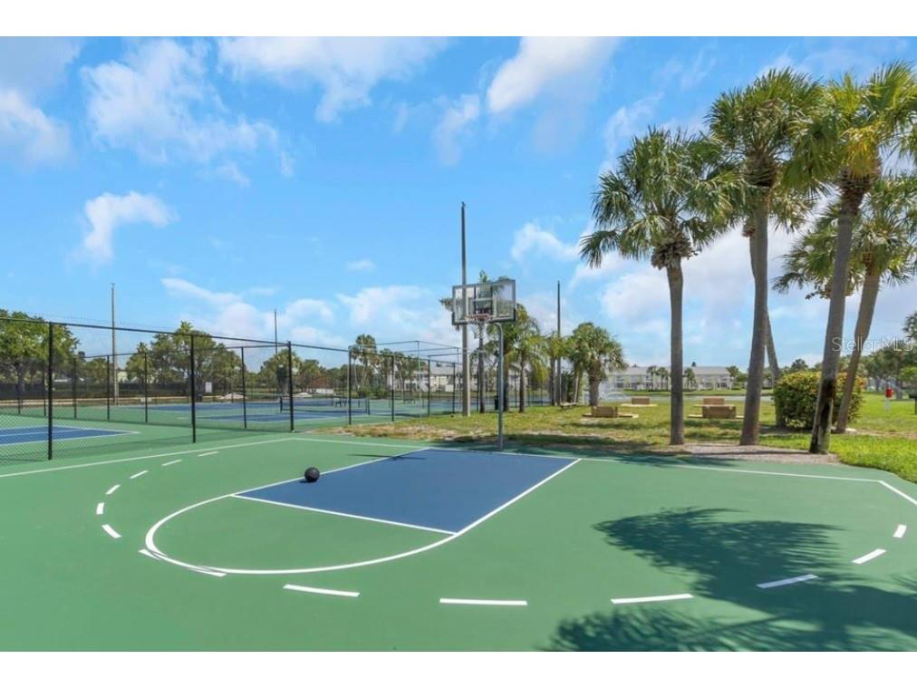 5121 Coquina Key Drive SE #C Saint Petersburg FL 33705 TB8526800 image52