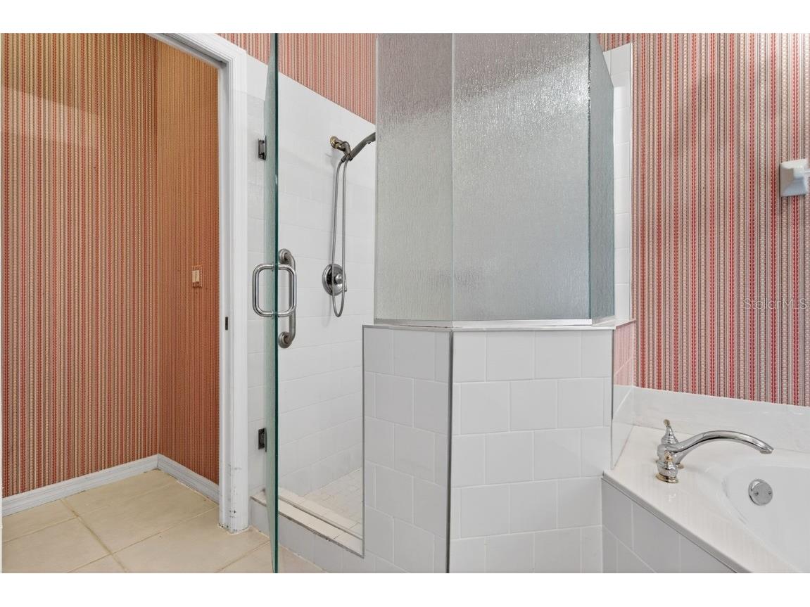 5121 Flagstone Drive Sarasota FL 34238 A4675325 image25