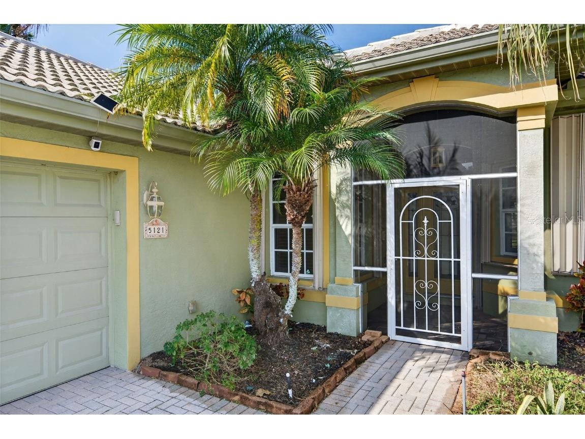 5121 Flagstone Drive Sarasota FL 34238 A4675325 image4