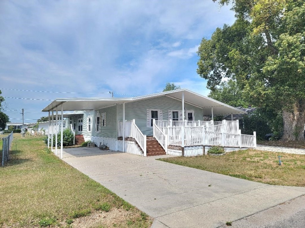 5121 Hill Drive Zephyrhills FL 33542 T3437751 image1