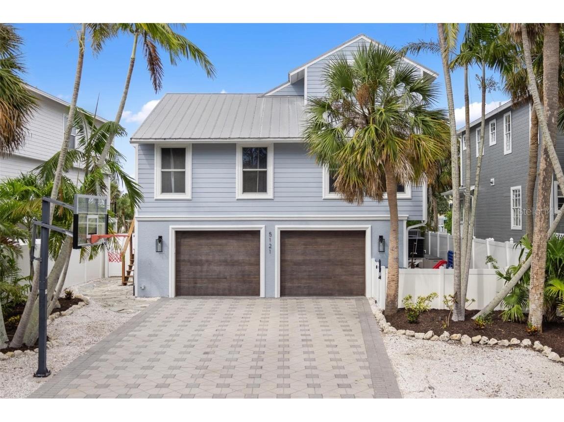 5121 Oxford Drive Sarasota FL 34242 - GRAND CANAL A4661652 image1