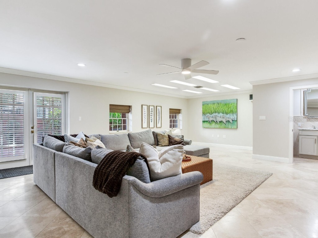 5121 S Nichol Street Tampa FL 33611 TB8444137 image70