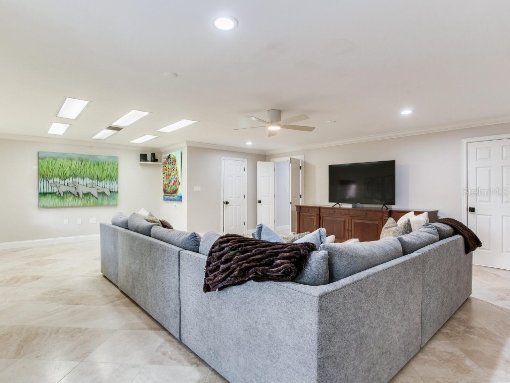 5121 S Nichol Street Tampa FL 33611 TB8444137 image72