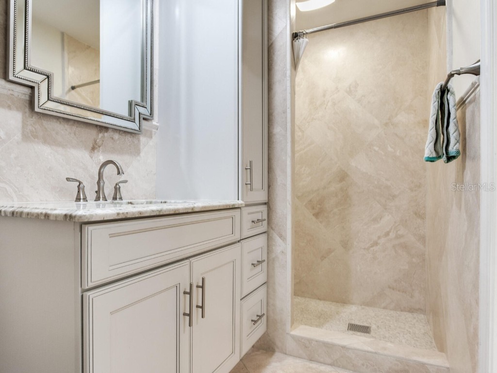 5121 S Nichol Street Tampa FL 33611 TB8444137 image73