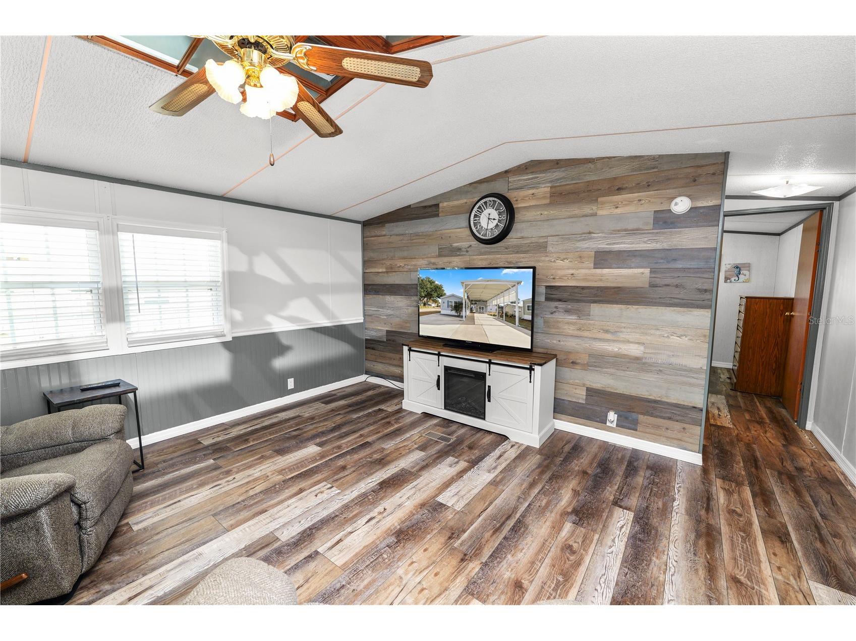 5121 Shore Line Drive Polk City FL 33868 L4959162 image4