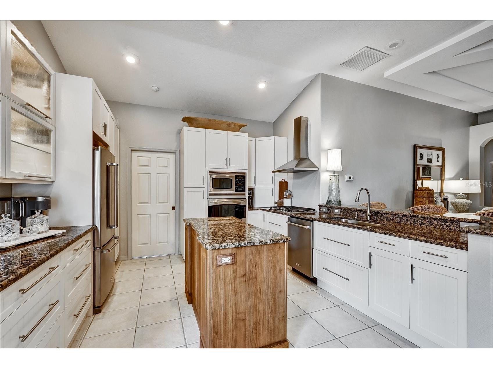 5122 Creekside Trail Sarasota FL 34243 A4683017 image15
