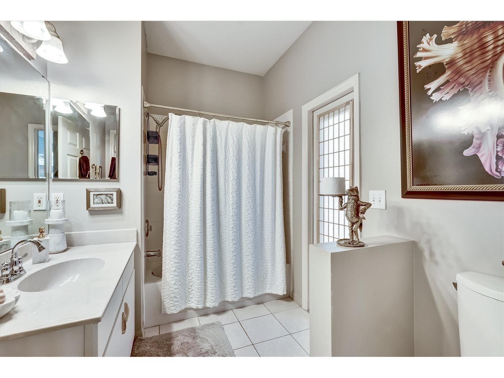 5122 Creekside Trail Sarasota FL 34243 A4683017 image39