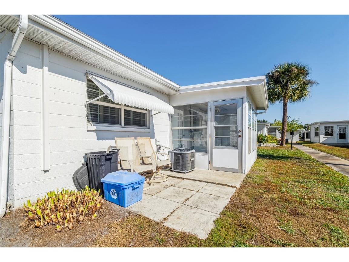 5122 Iris Drive N #12 Pinellas Park FL 33782 TB8449475 image17
