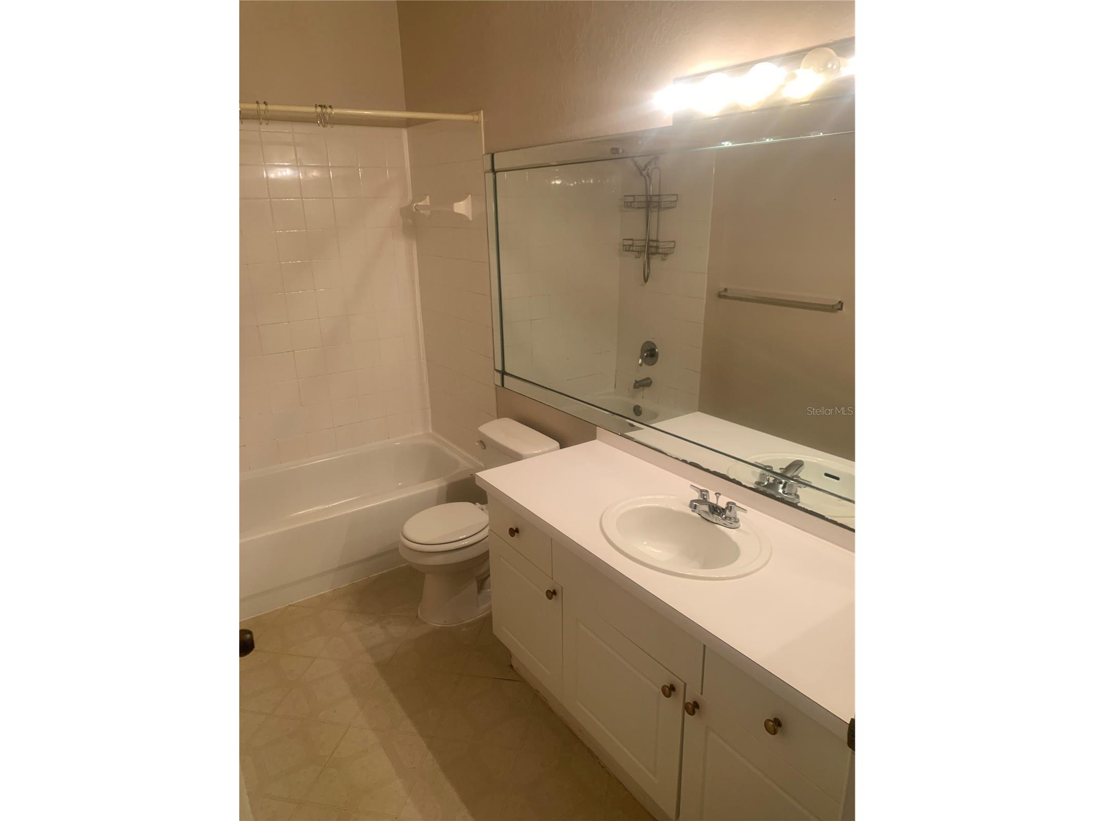 5122 Northridge Road #102 Sarasota FL 34238 A4687457 image8