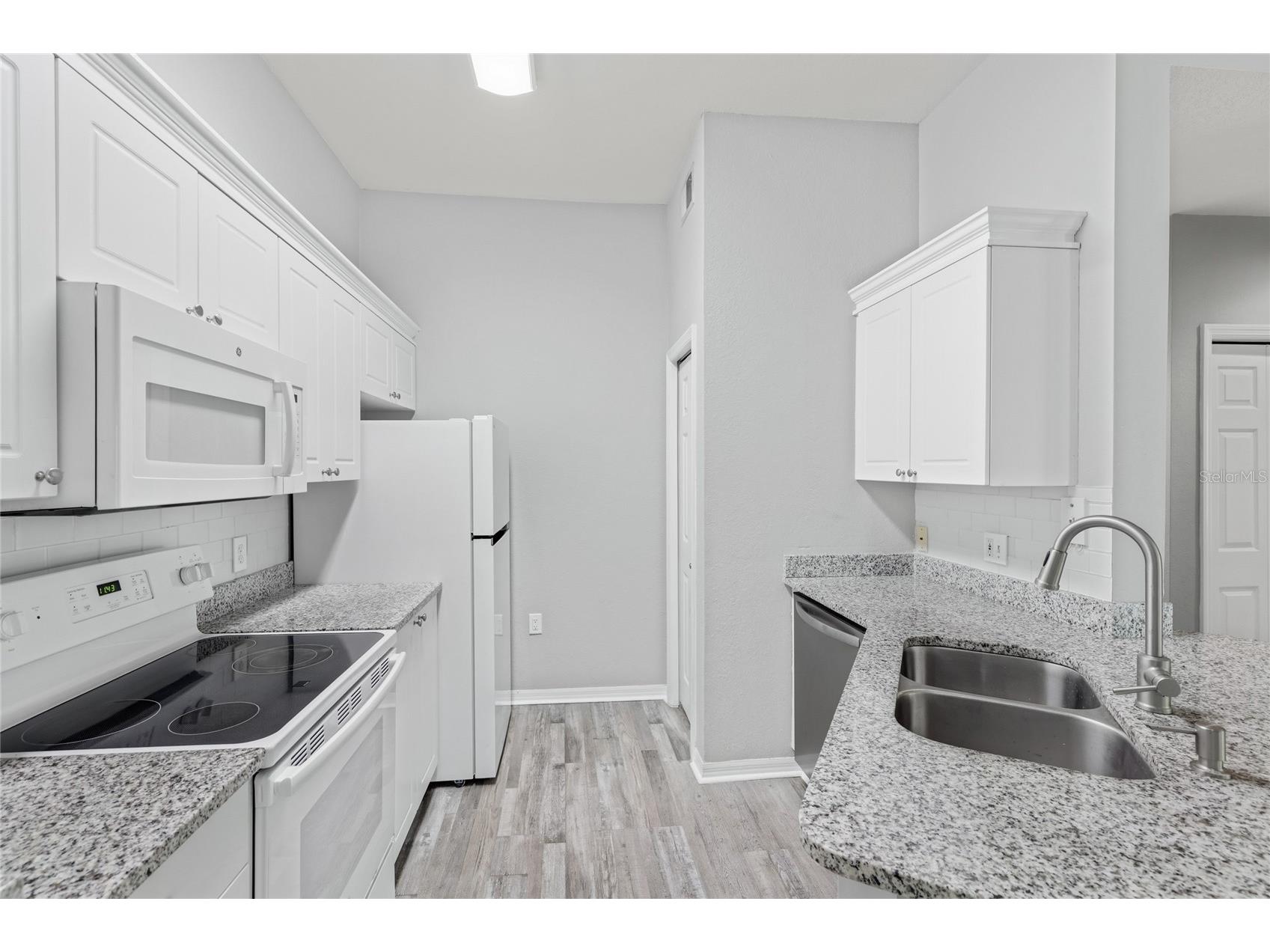 5122 Northridge Road #307 Sarasota FL 34238 A4693041 image10