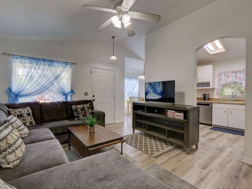 5123 Pineland Avenue Port Orange FL 32127 O6322713 image4