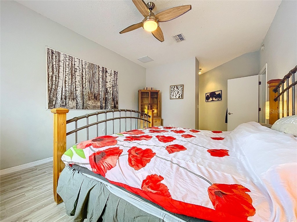 5123 Shorewood Drive Dade City FL 33523 TB8425571 image68