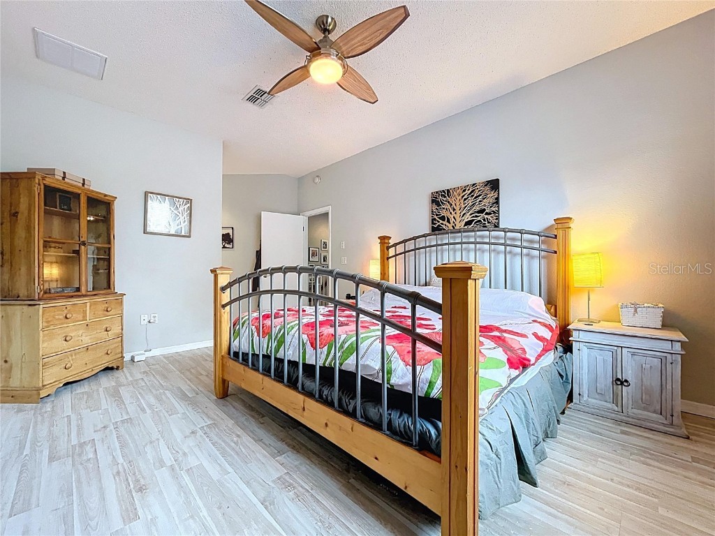 5123 Shorewood Drive Dade City FL 33523 TB8425571 image69