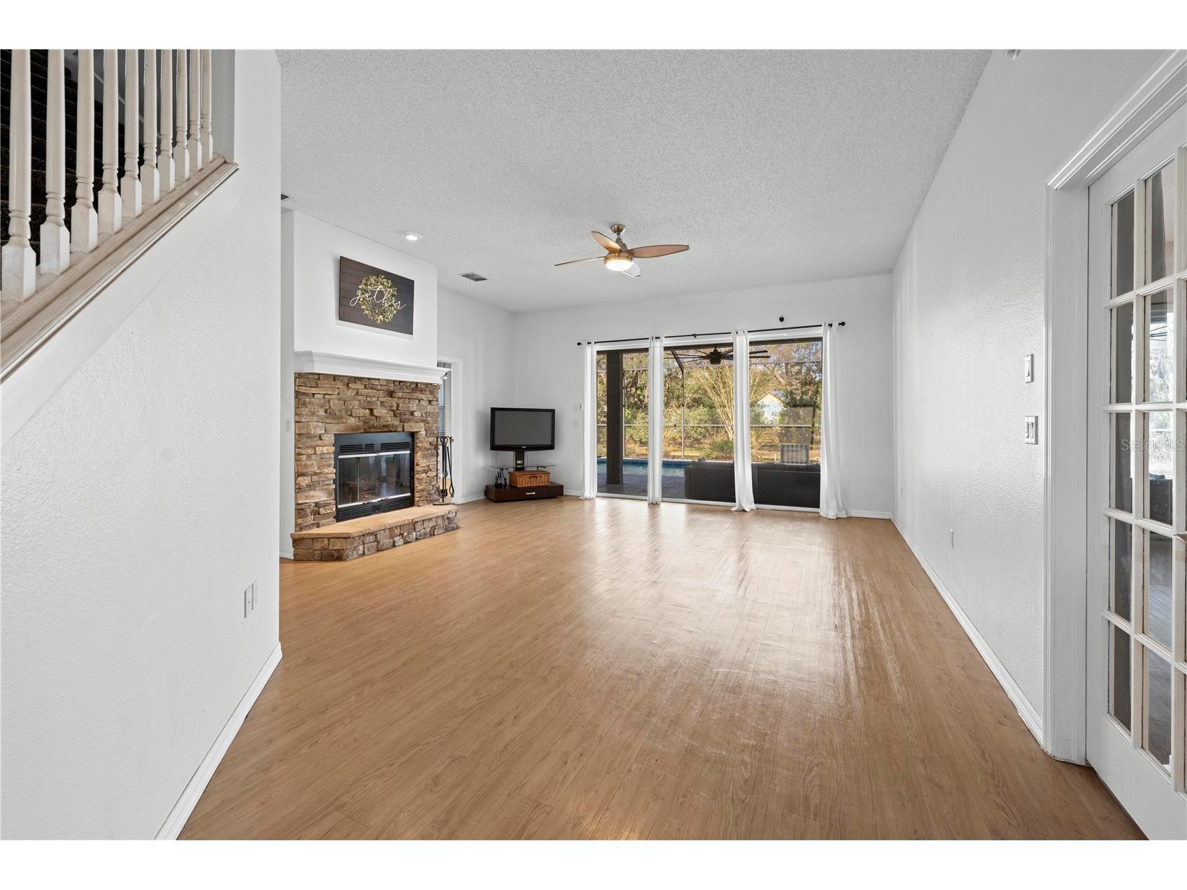 5123 Shorewood Drive Dade City FL 33523 TB8470795 image11