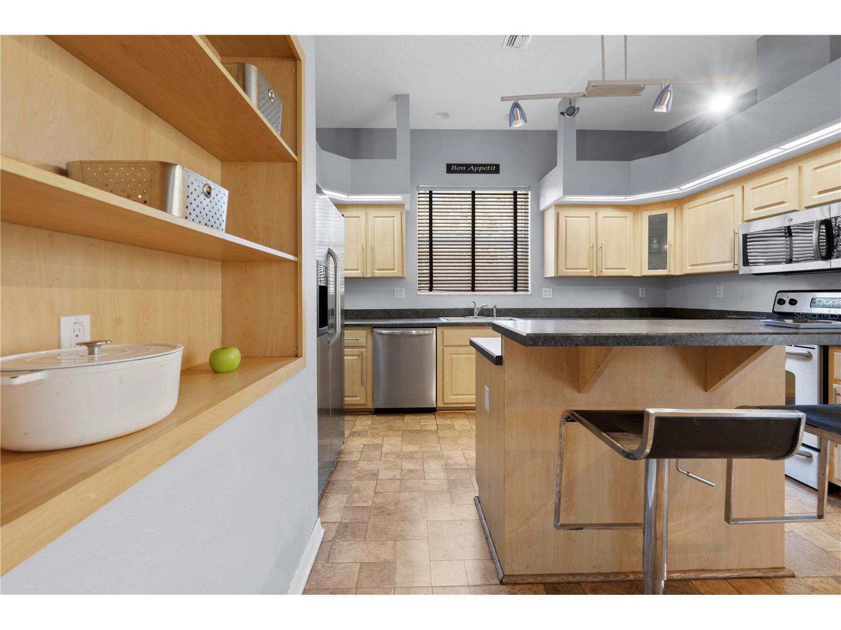 5123 Shorewood Drive Dade City FL 33523 TB8470795 image27