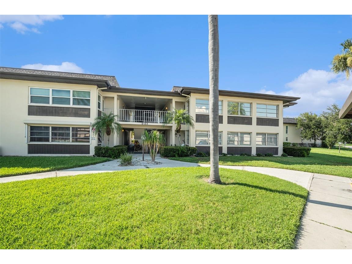 5123 Topaz Lane #202 New Port Richey FL 34652 TB8411742 image1