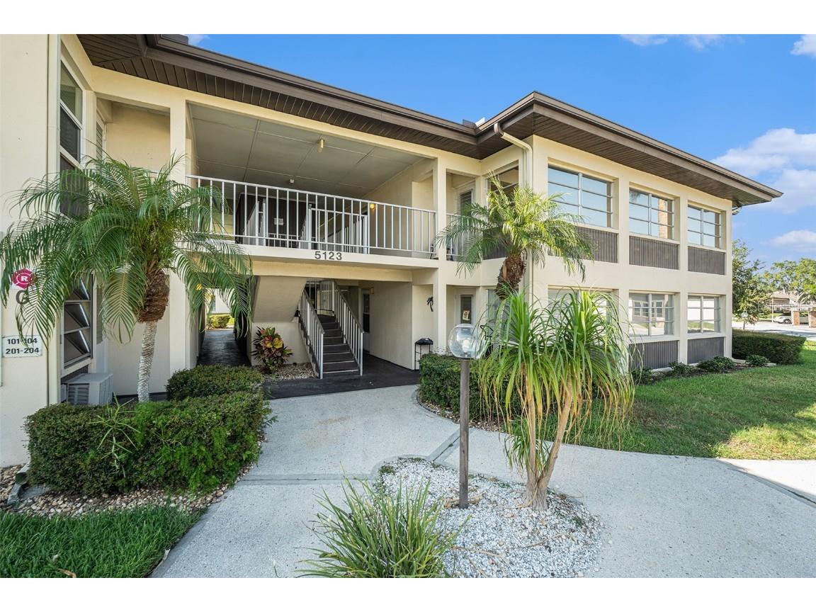 5123 Topaz Lane #202 New Port Richey FL 34652 TB8411742 image4