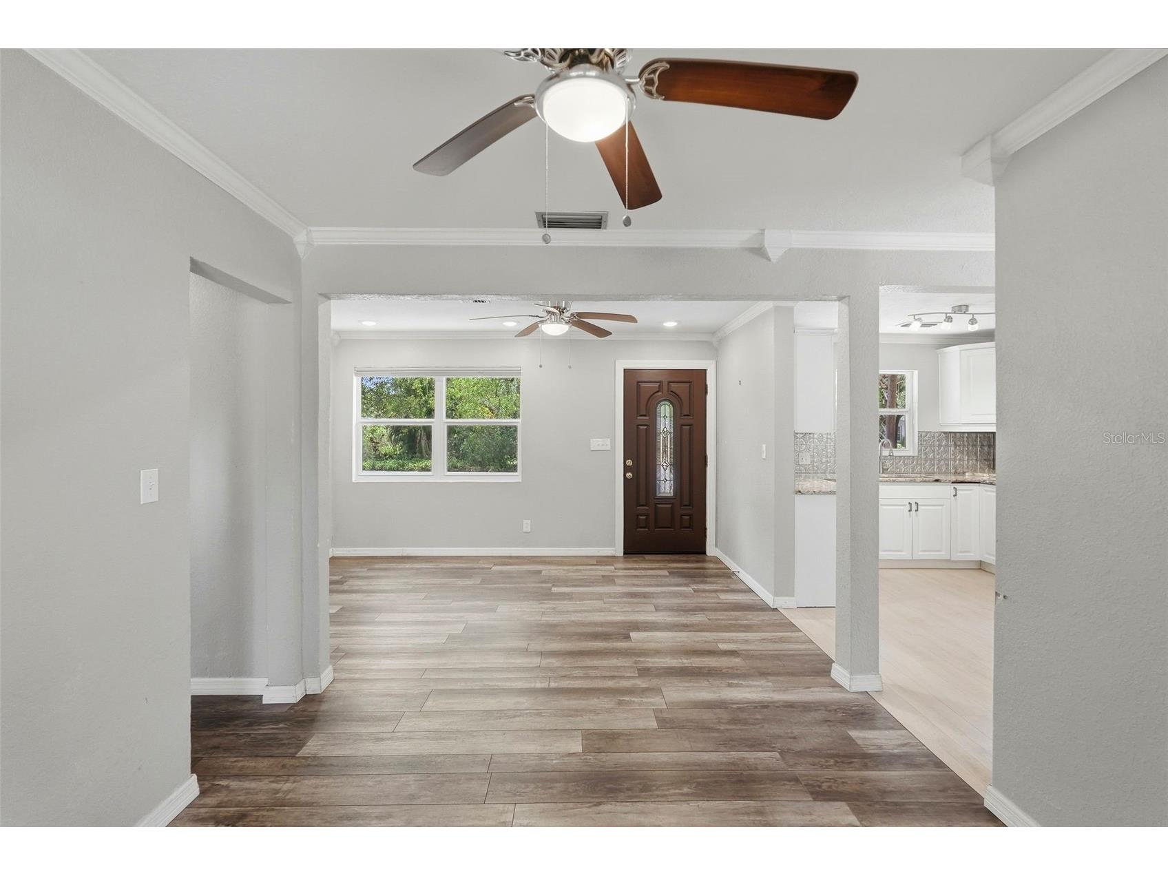 5124 19th Street N Saint Petersburg FL 33714 TB8507377 image6