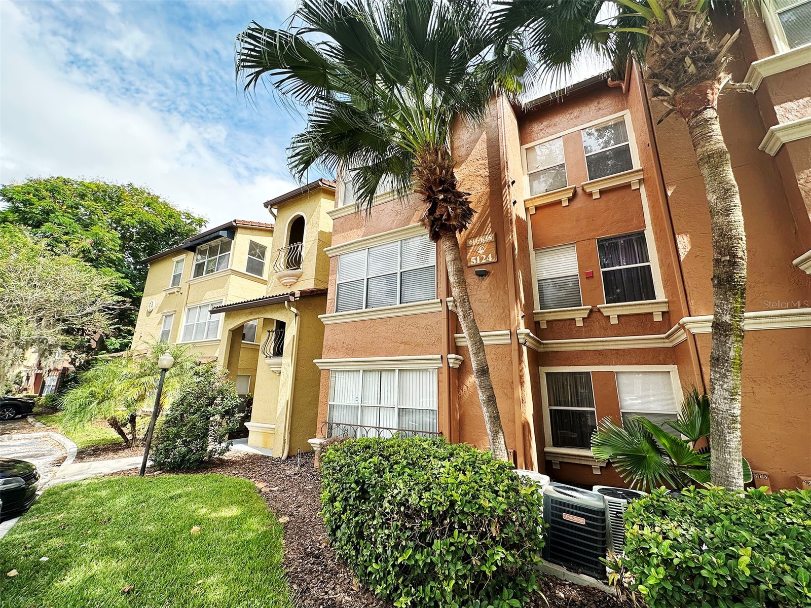 5124 Conroy Road #12 Orlando FL 32811 O6403287 image1