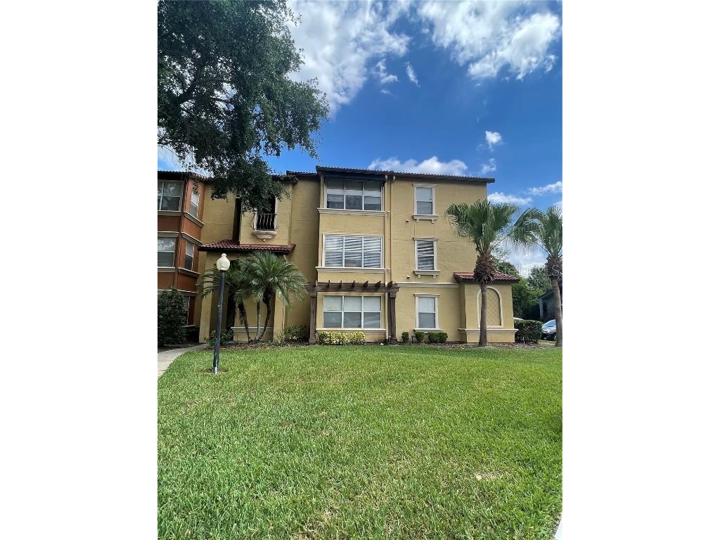 5124 Conroy Road #17 Orlando FL 32811 O6104174 image1