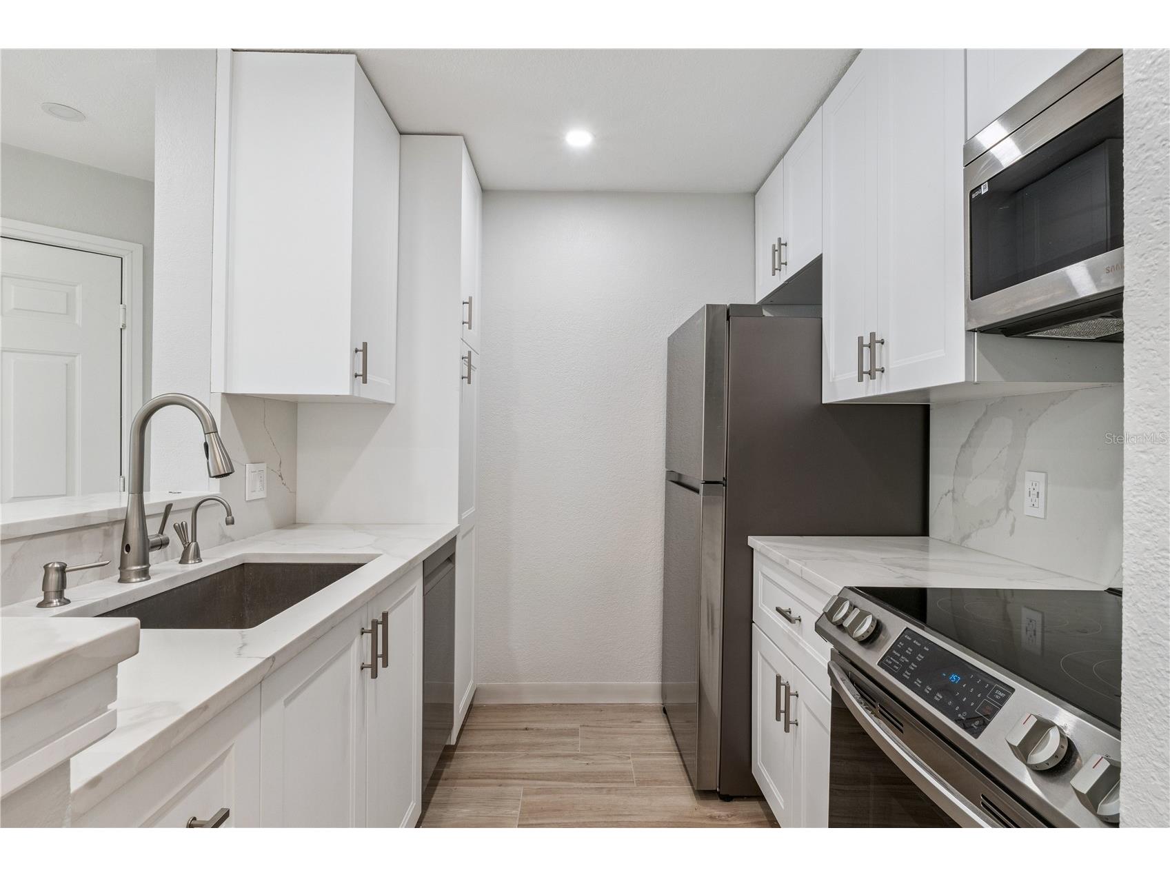 5124 Conroy Road #24 Orlando FL 32811 G5103714 image2