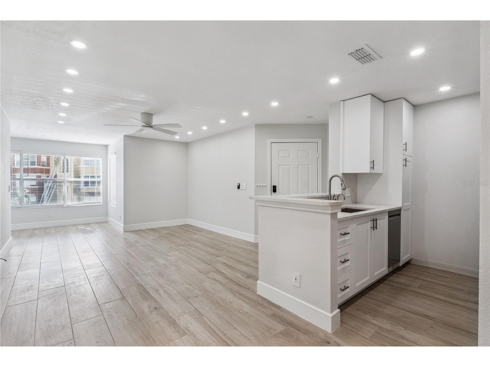 5124 Conroy Road #24 Orlando FL 32811 G5103714 image5