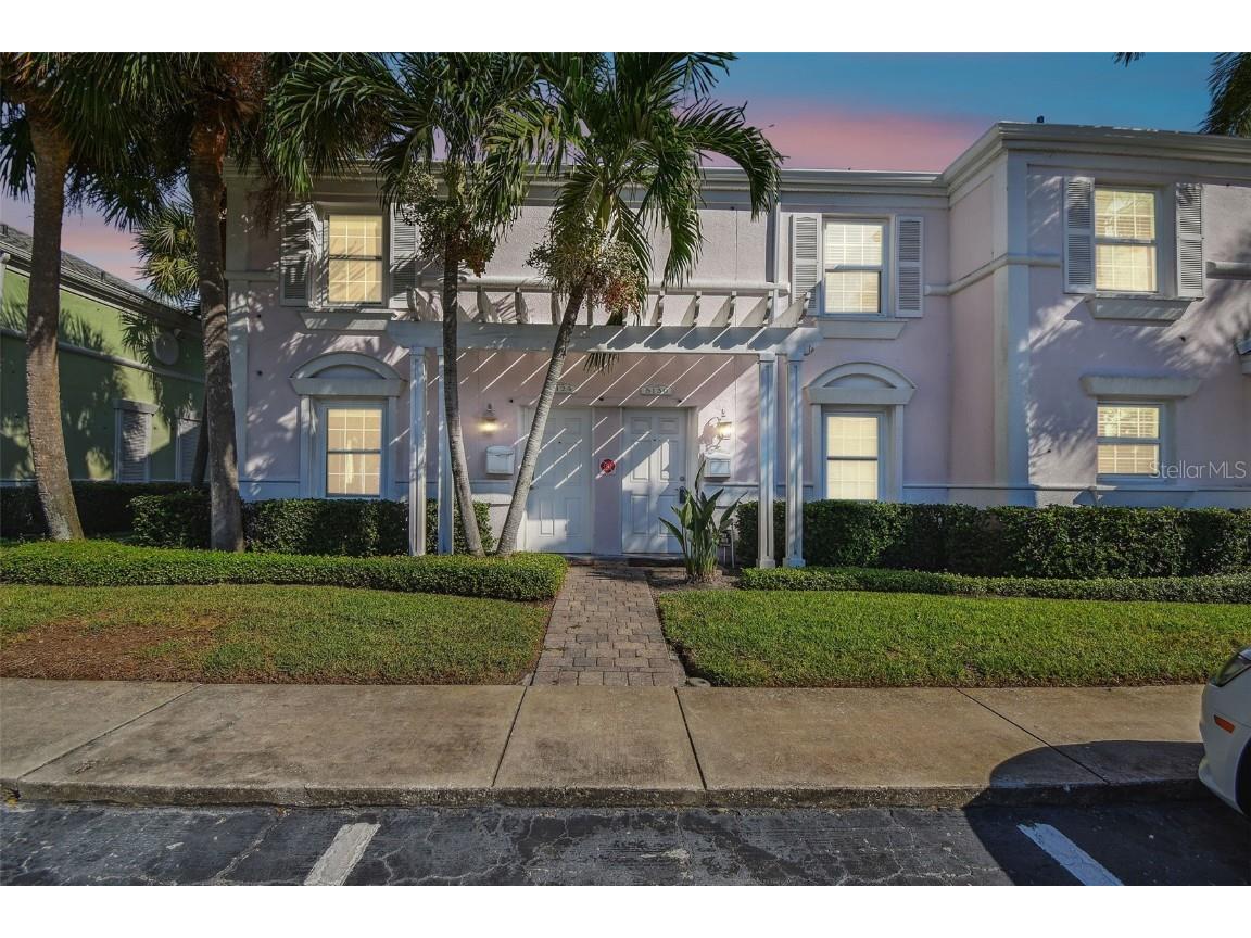 5124 Coquina Key Drive SE Saint Petersburg FL 33705 - TAMPA BAY T3480509 image1