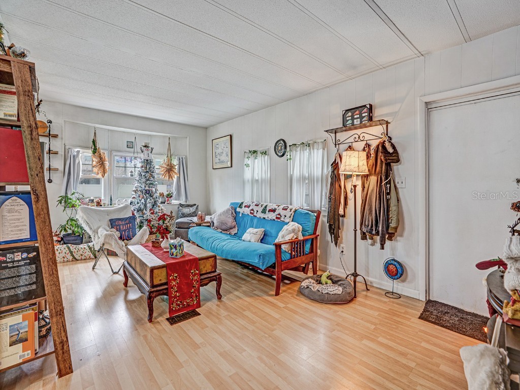 5124 Darlington Road Holiday FL 34690 TB8455401 image6