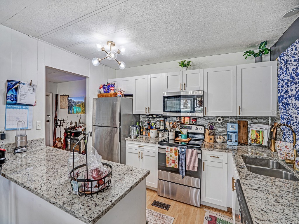 5124 Darlington Road Holiday FL 34690 TB8455401 image7