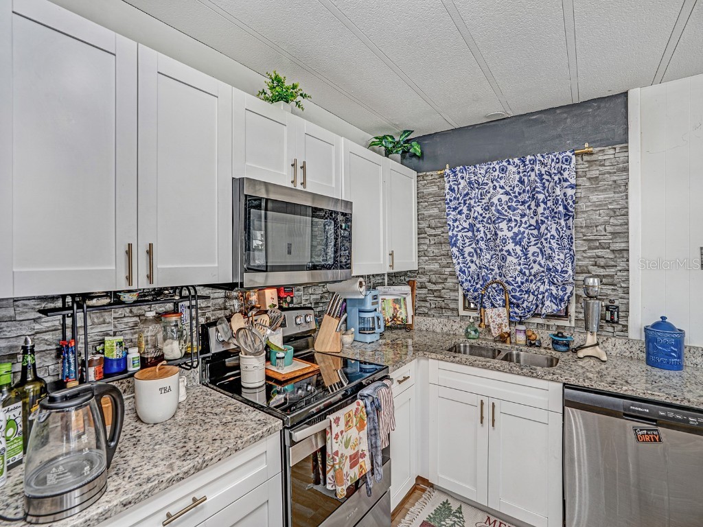 5124 Darlington Road Holiday FL 34690 TB8455401 image9