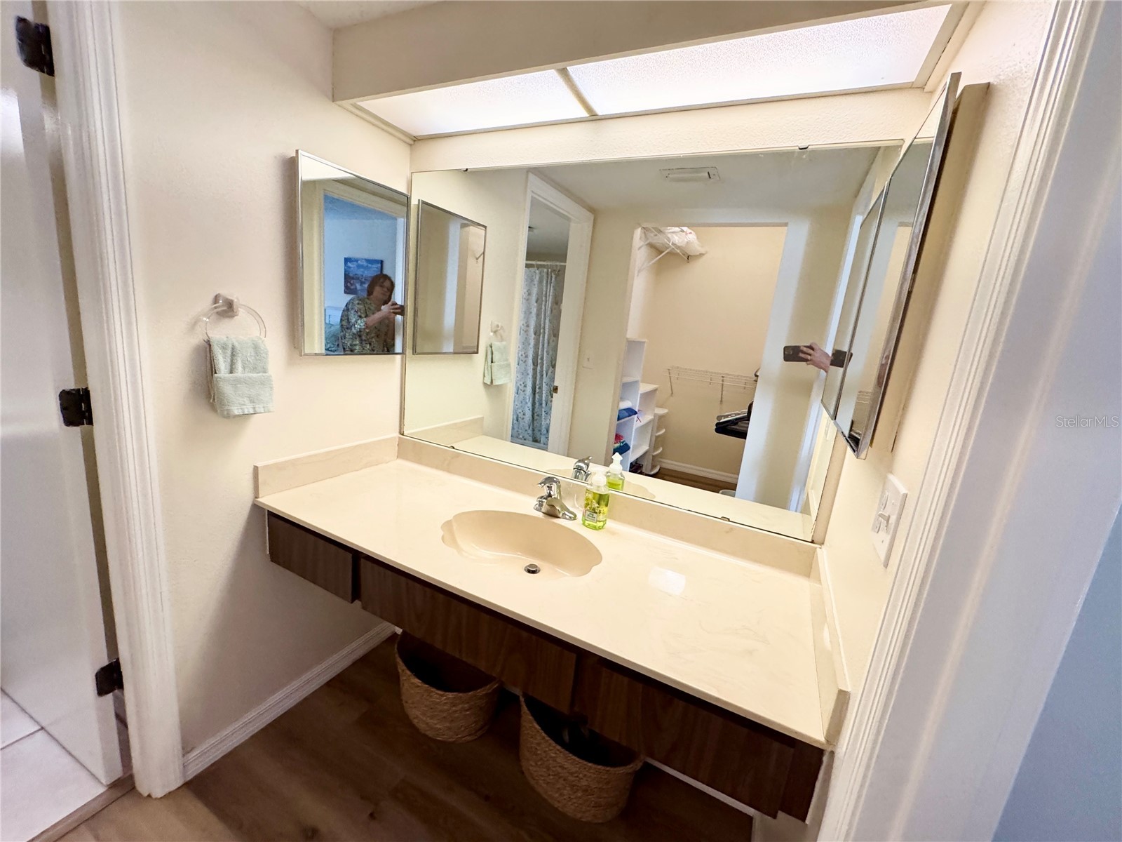 5124 Harpers Croft #7 Sarasota FL 34235 A4679022 image34