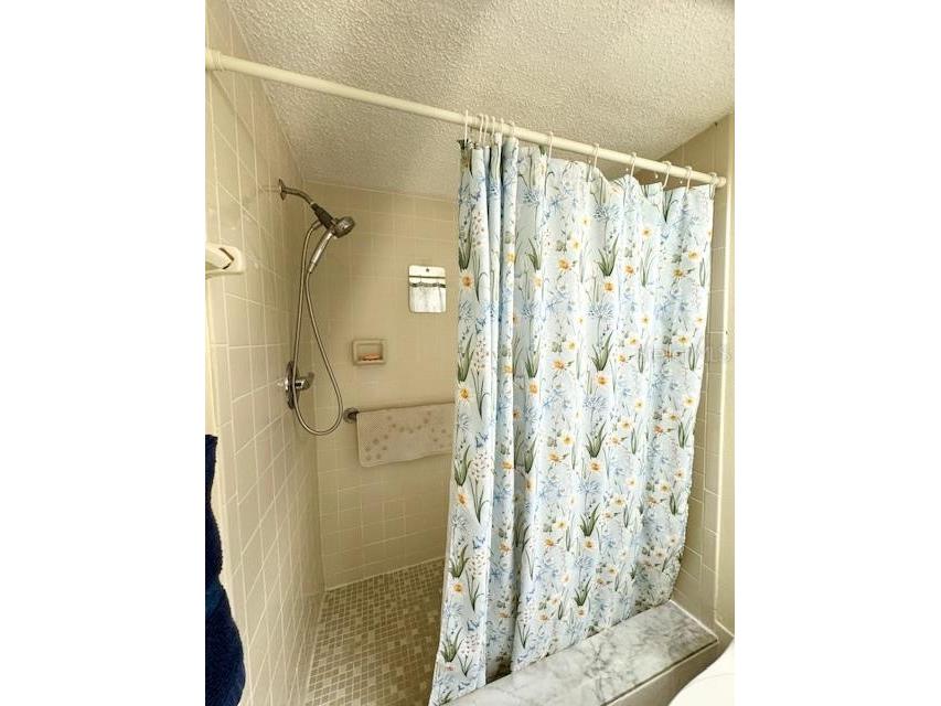 5124 Harpers Croft #7 Sarasota FL 34235 A4679022 image38