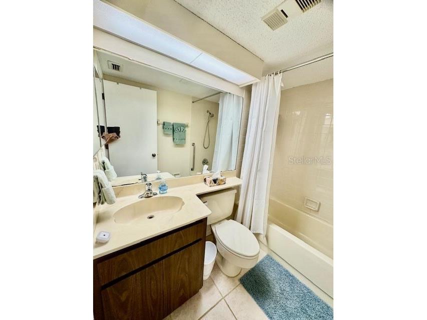 5124 Harpers Croft #7 Sarasota FL 34235 A4679022 image45