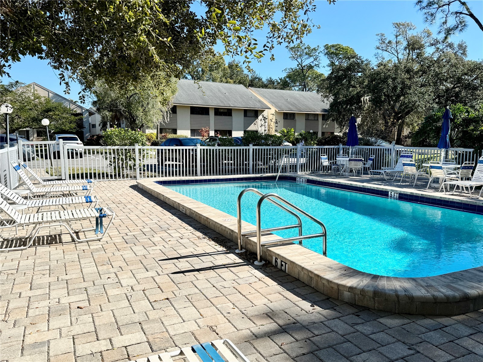 5124 Harpers Croft #7 Sarasota FL 34235 A4679022 image50