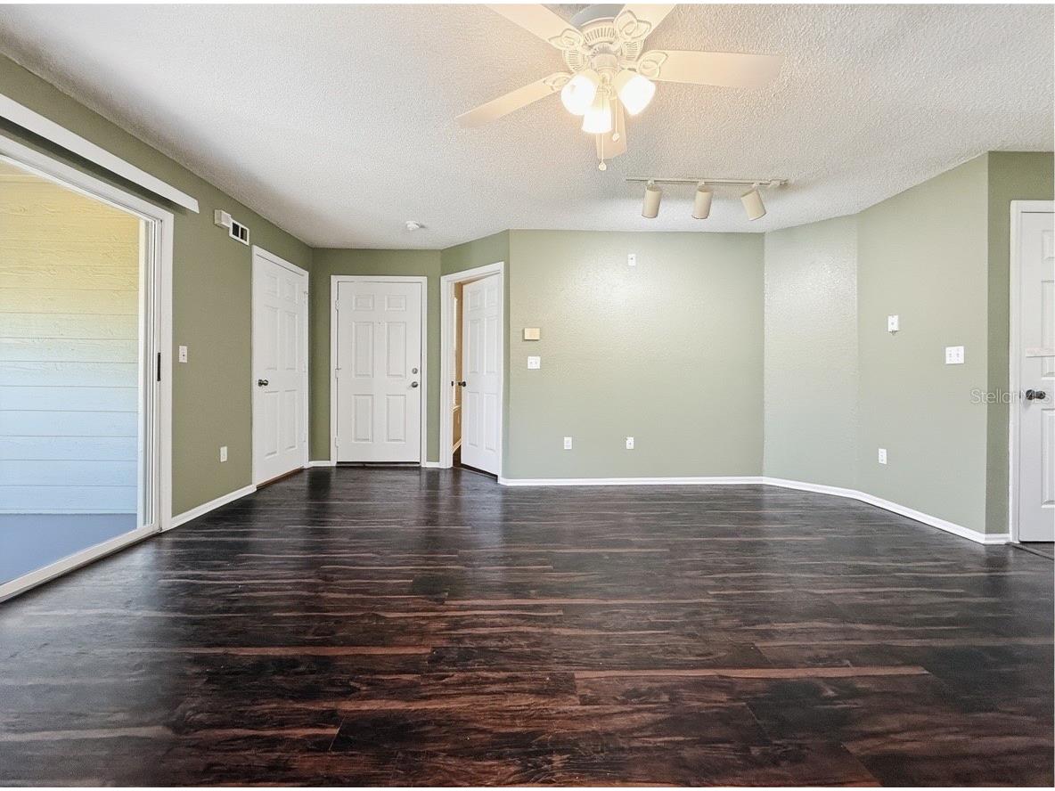 5124 Park Central Drive #527 Orlando FL 32839 O6400054 image4