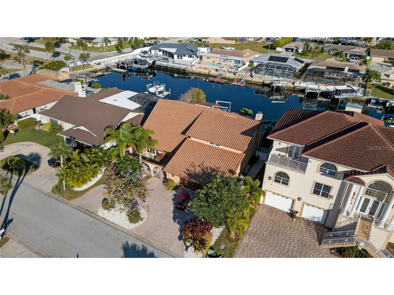 5124 South Shore Drive New Port Richey FL 34652 W7880289 image2