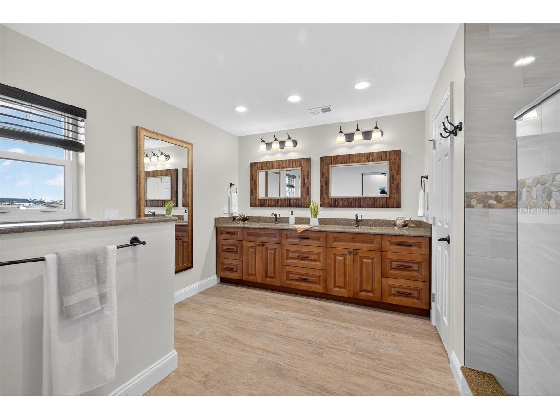 5124 South Shore Drive New Port Richey FL 34652 W7880289 image38