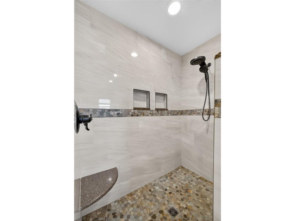 5124 South Shore Drive New Port Richey FL 34652 W7880289 image40