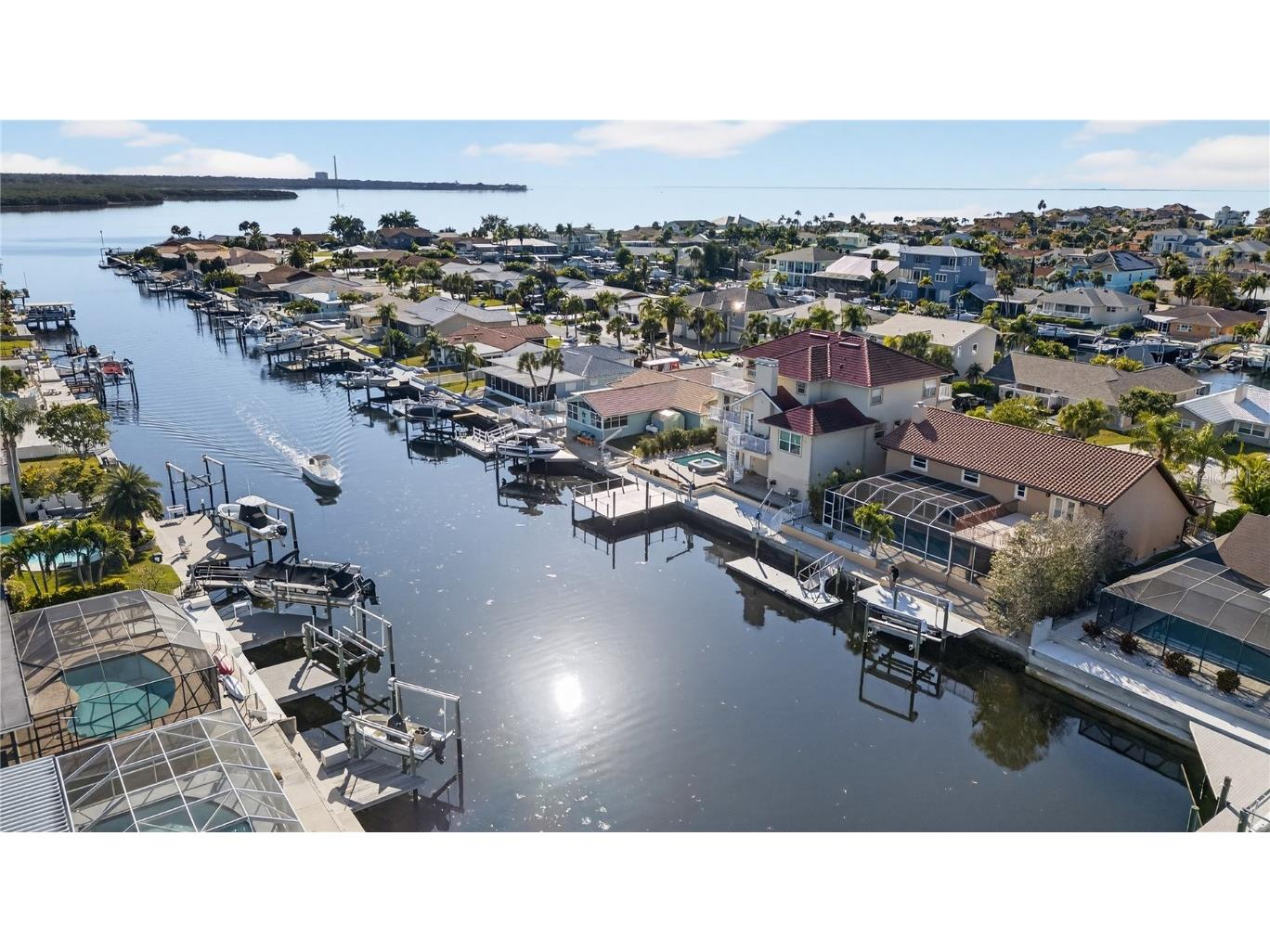 5124 South Shore Drive New Port Richey FL 34652 W7880289 image8